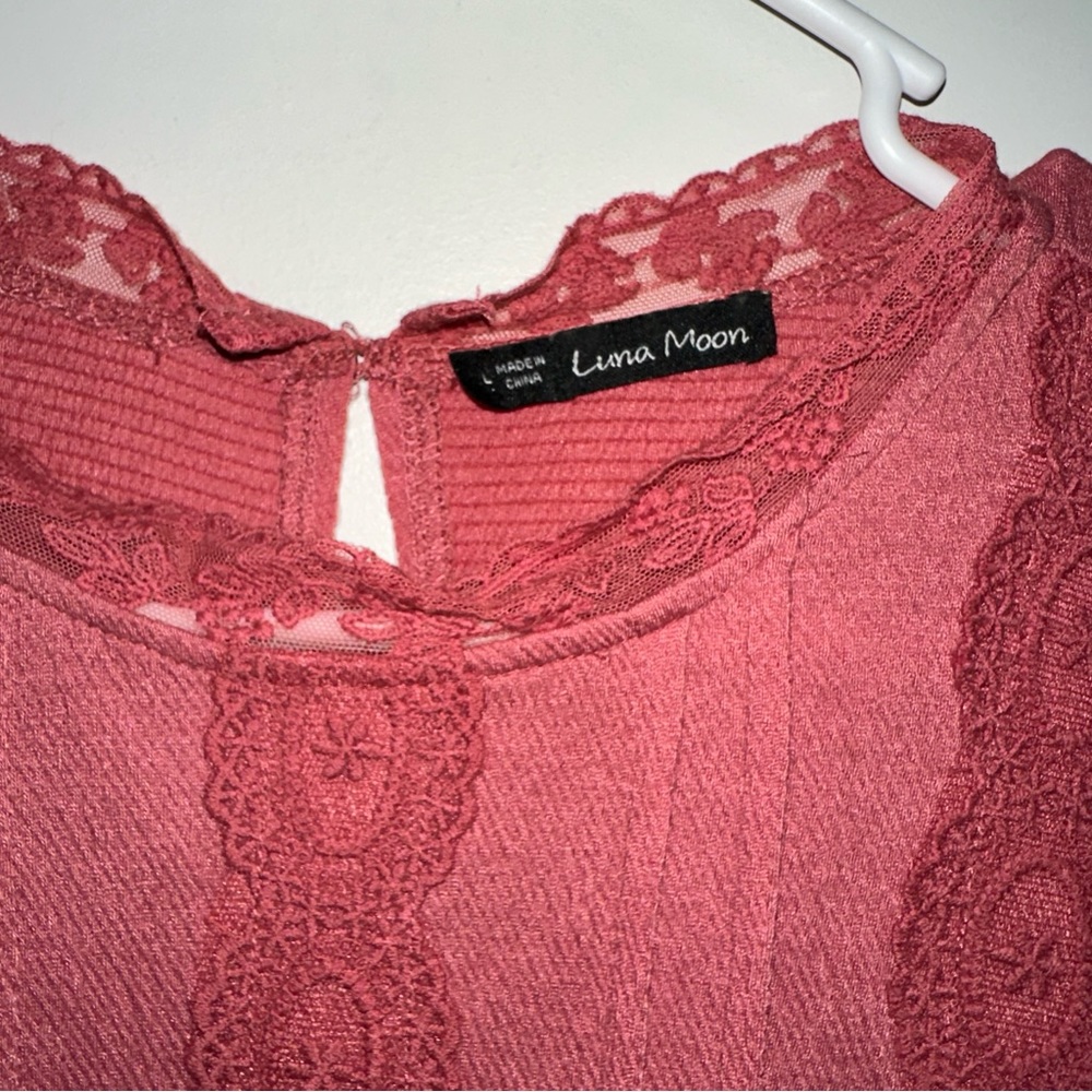 ๐ท5/$20 Luna Moon Juniors Cropped Top - Picture 2 of 5